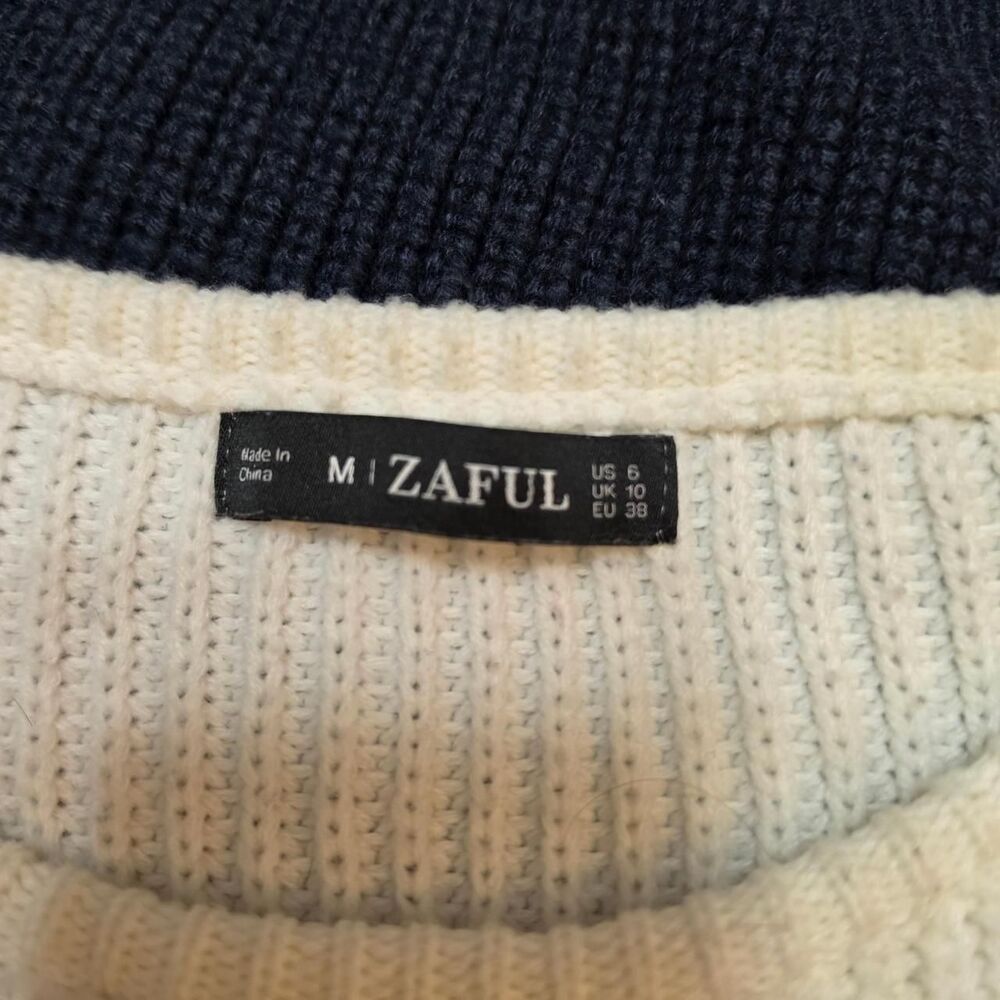 Colorblock Sweater - Picture 3 of 5